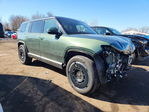 Rivian R1S 2025