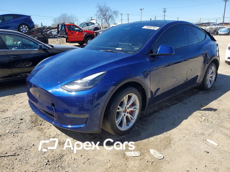 Tesla Model Y 2023 - Image 1 of 13