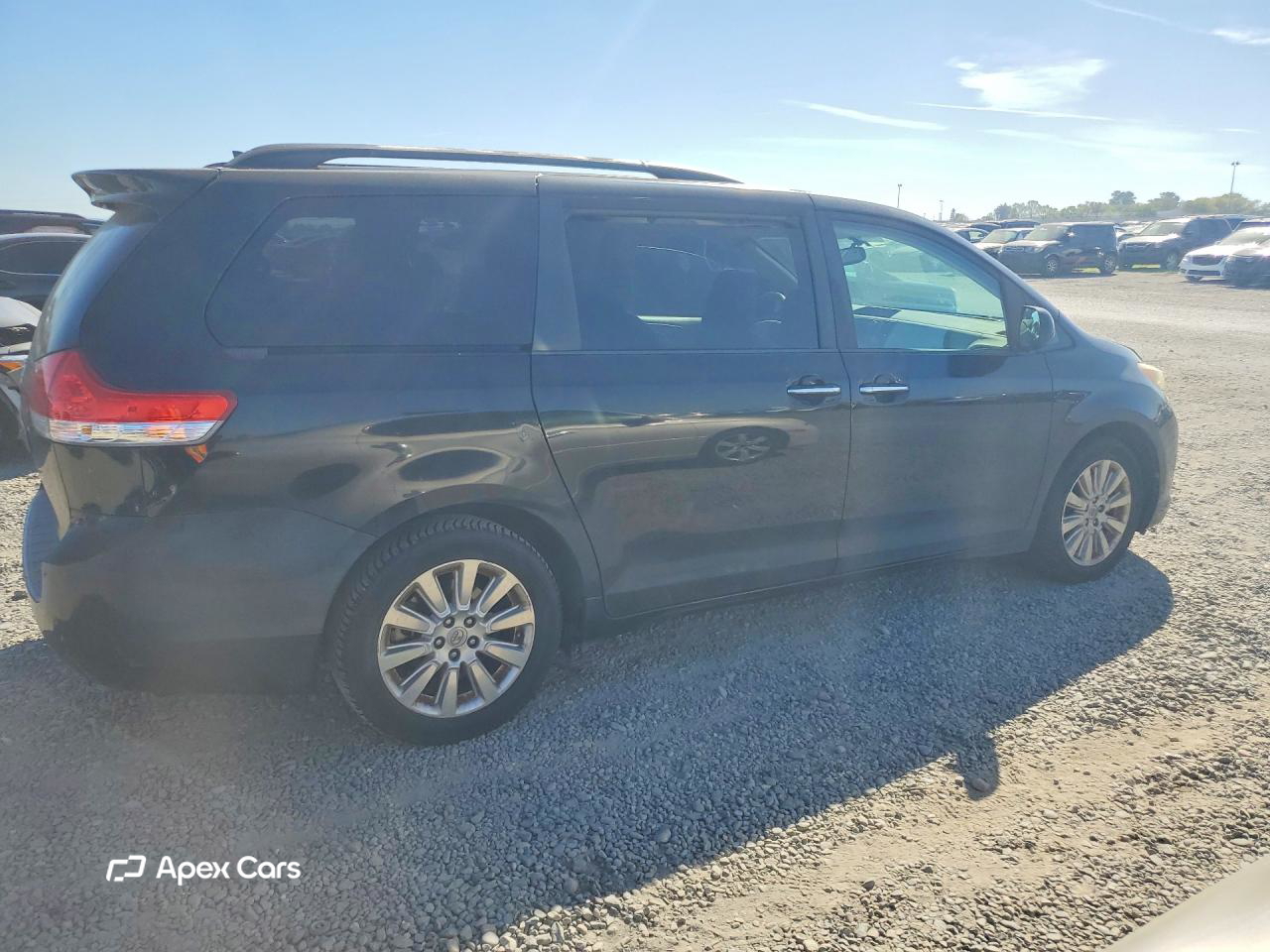 Toyota Sienna 2011