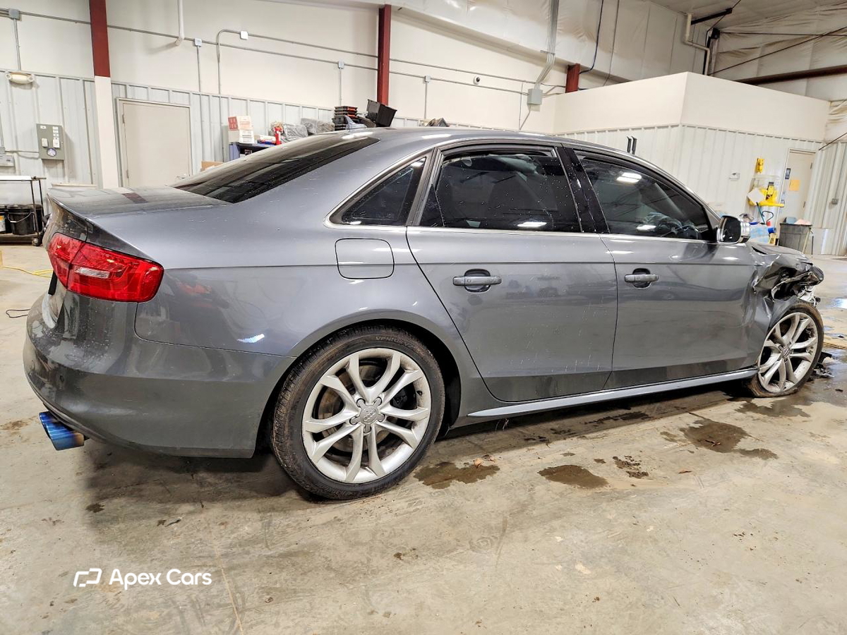 Audi RS4 2015