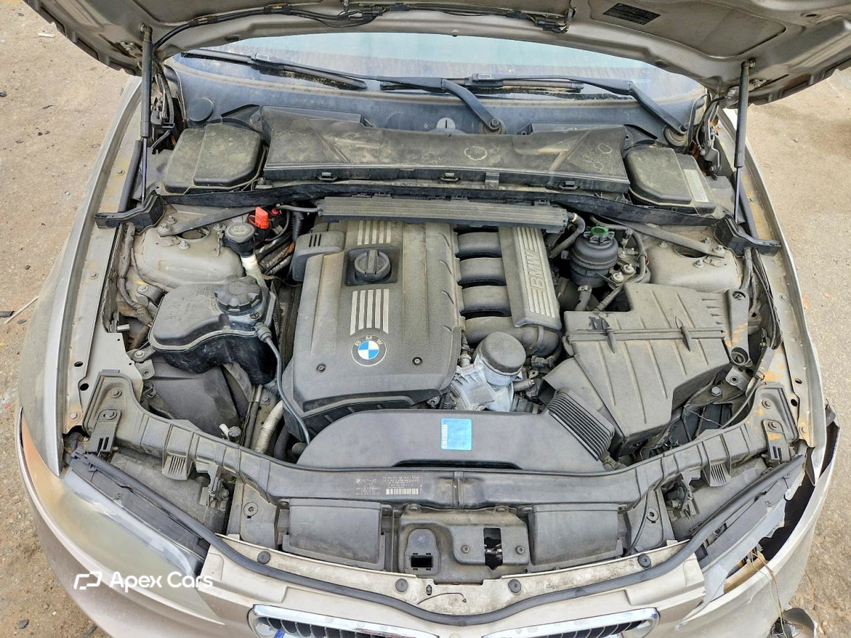 BMW Series 1 2009
