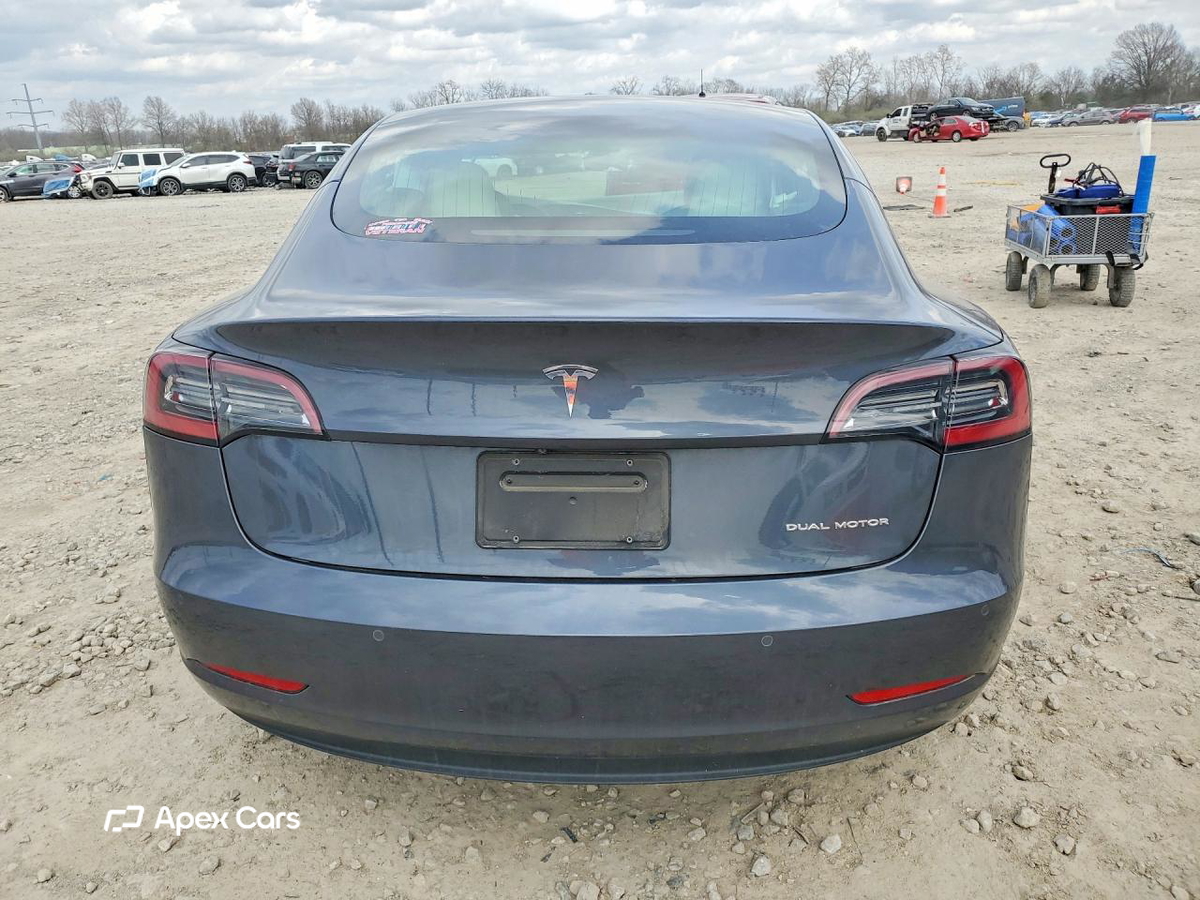 Tesla Model 3 2020