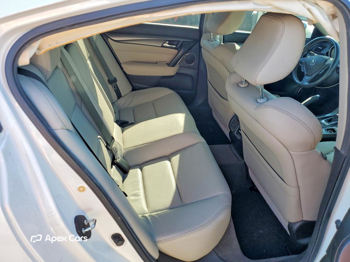 Acura TL 2012