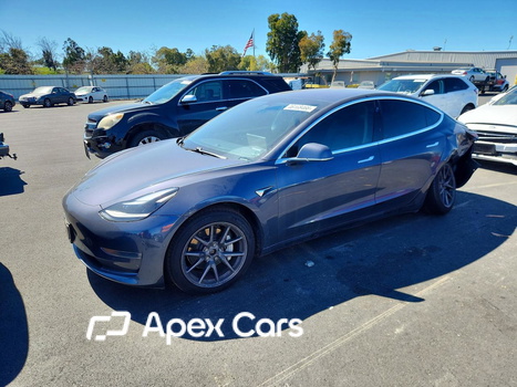Tesla Model 3 2018 - Zdjęcie 1 z 12