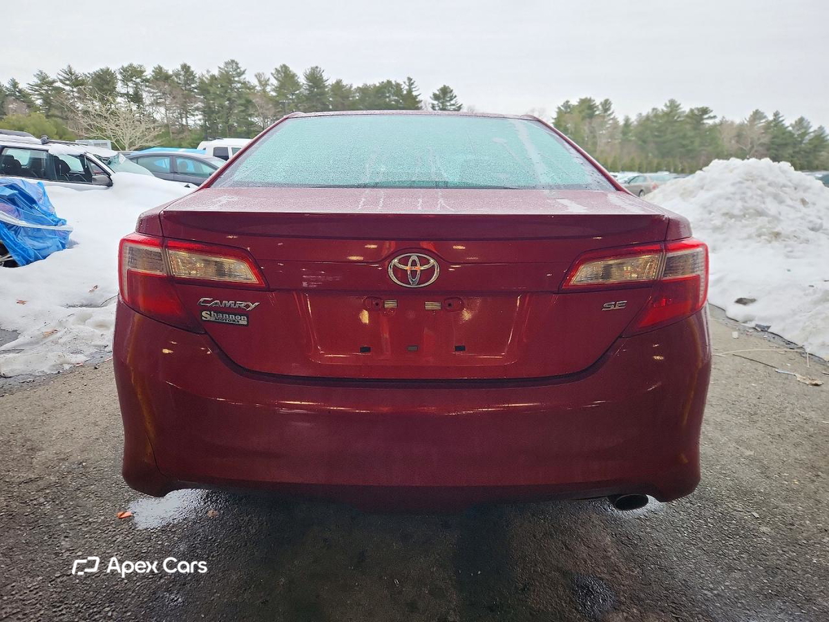 Toyota Camry 2012