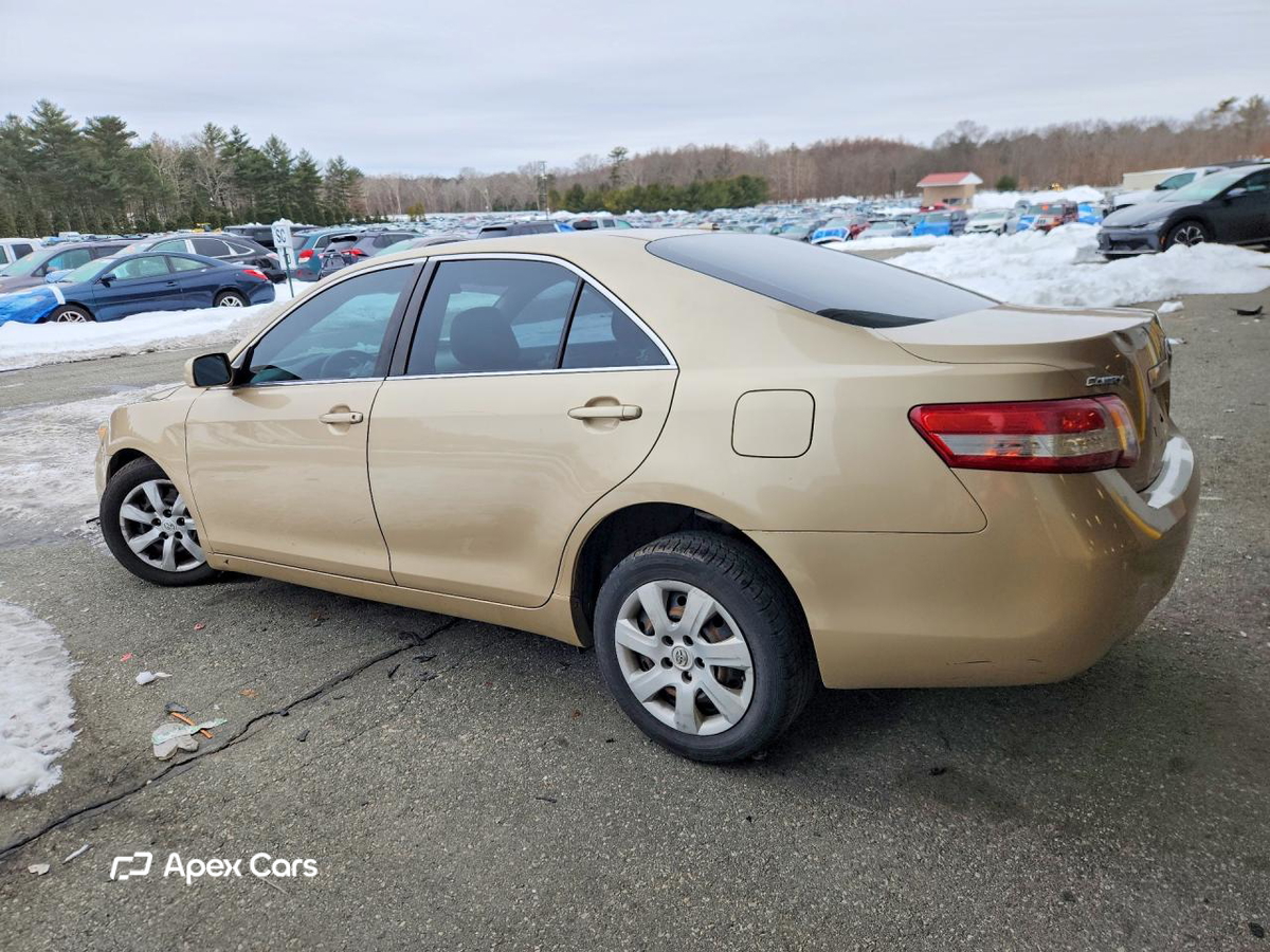 Toyota Camry 2011