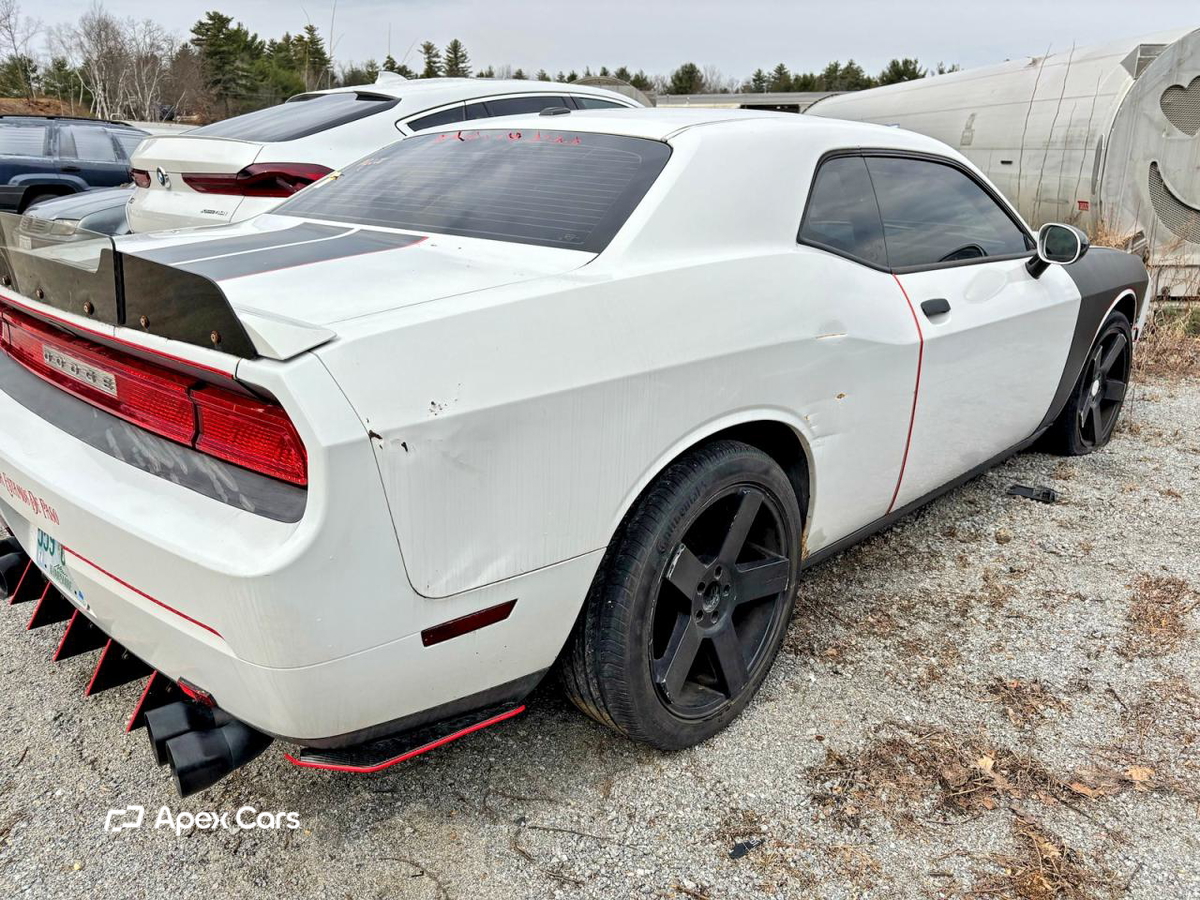 Dodge Challenger 2011