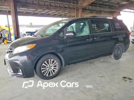 Toyota Sienna 2018 - Image 1 of 13