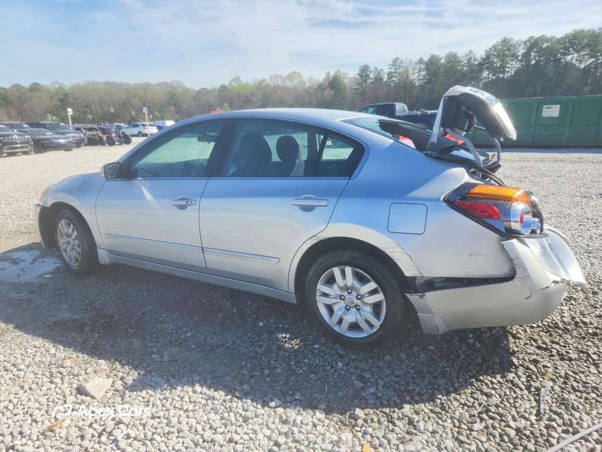 Nissan Altima 2012