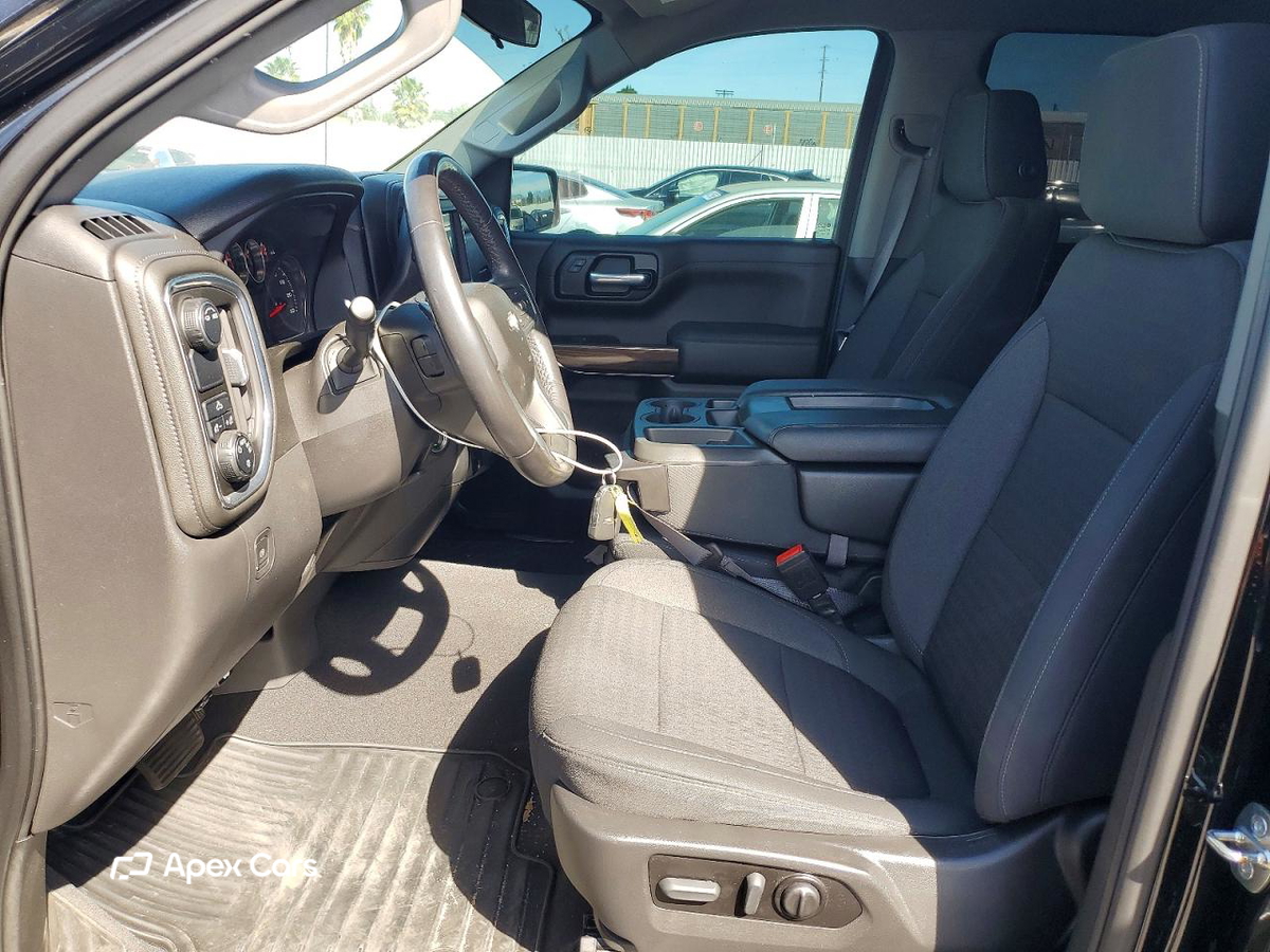 Chevrolet Silverado 2021
