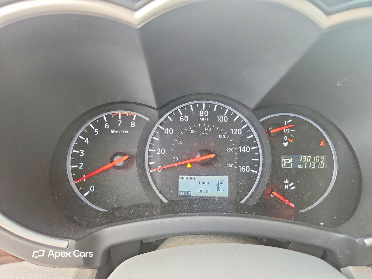Nissan Quest 2015