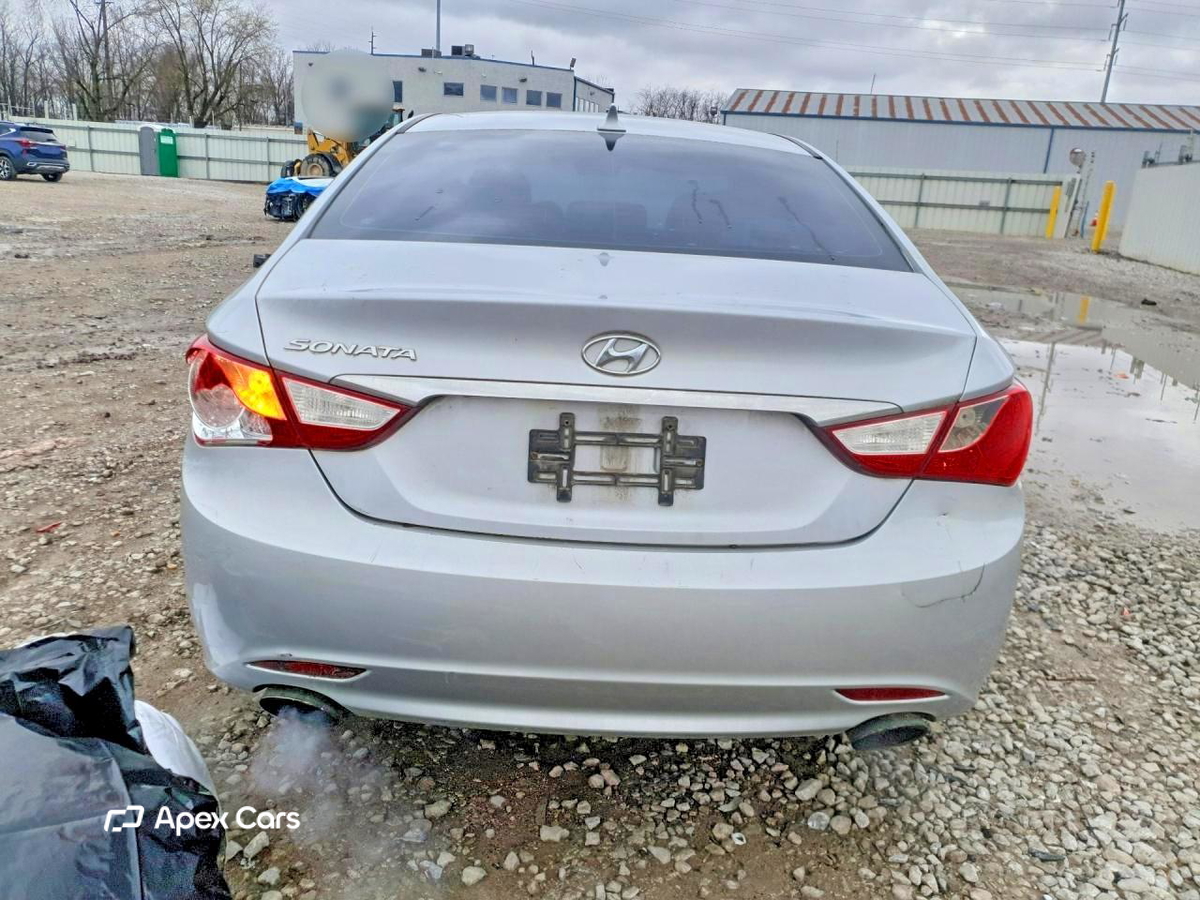 Hyundai Sonata 2011