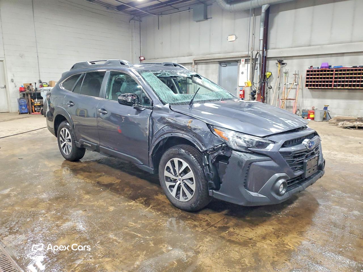 Subaru Outback 2025