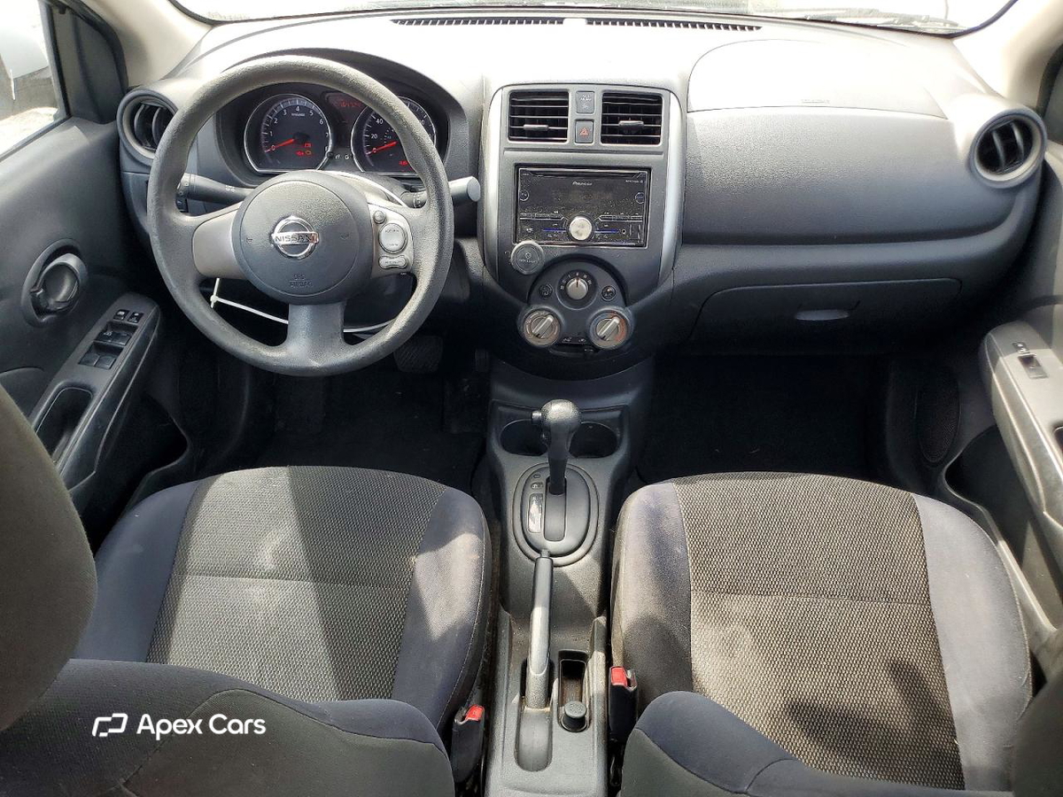 Nissan Versa 2012