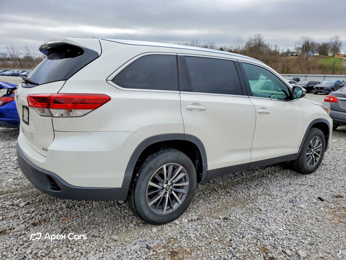 Toyota Highlander 2019