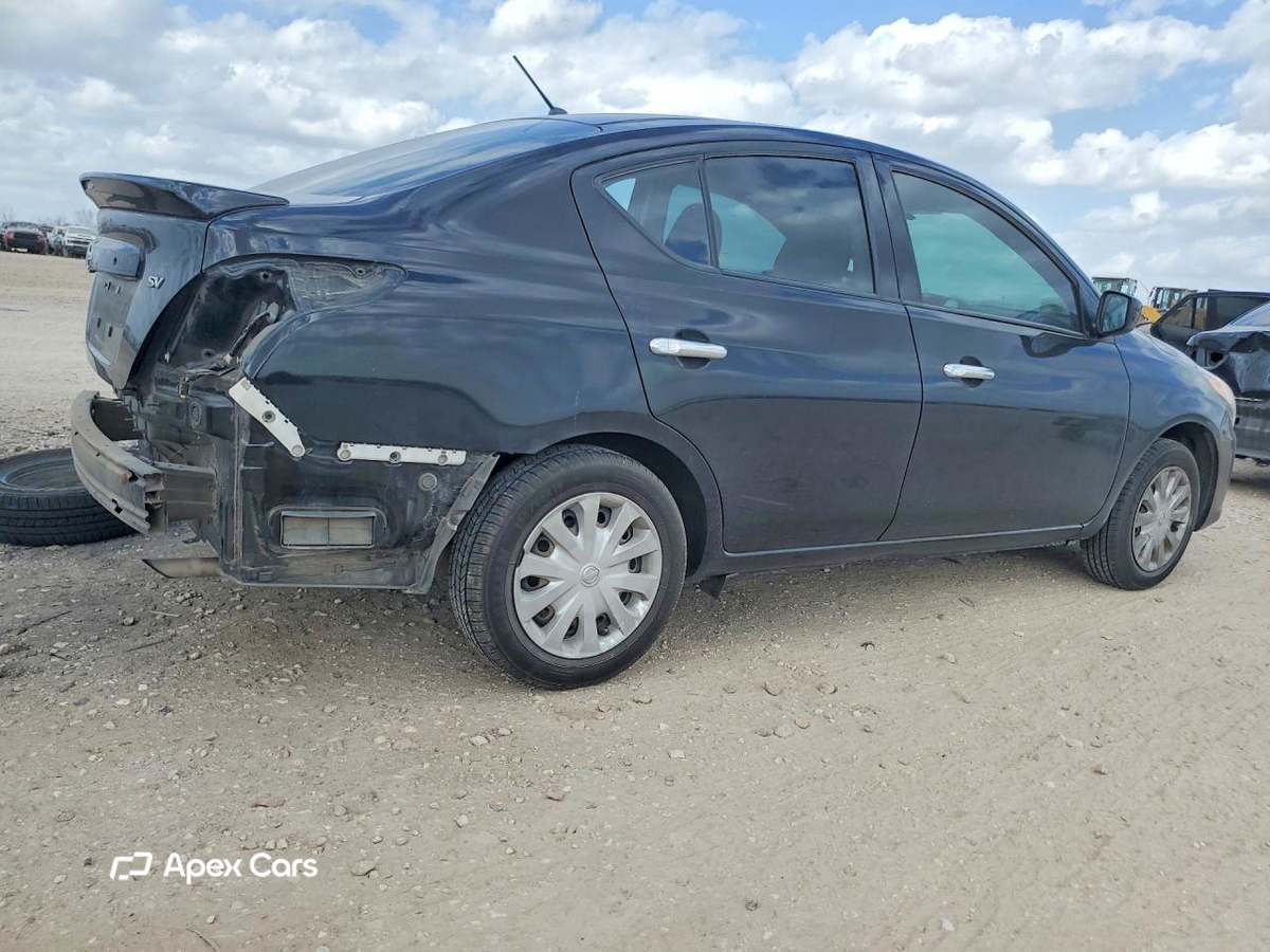 Nissan Versa 2019