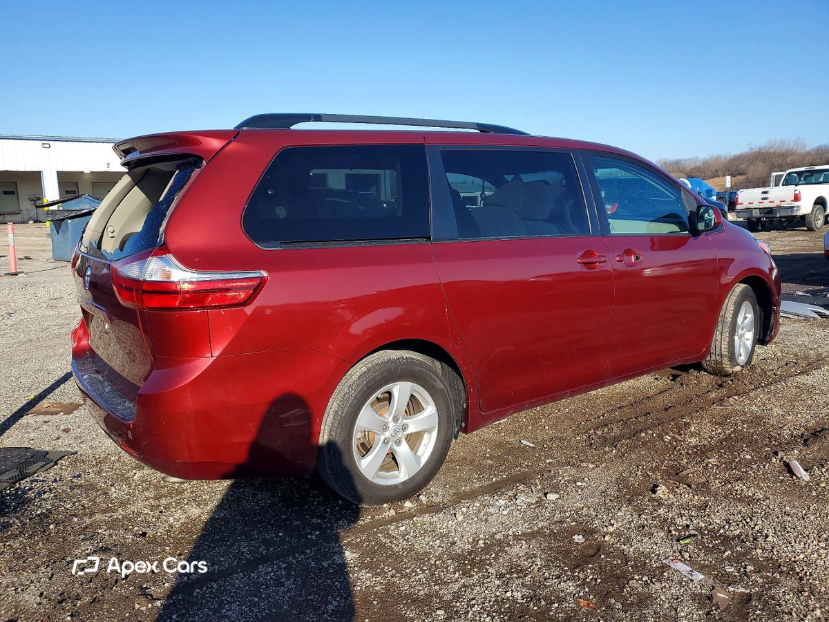 Toyota Sienna 2017