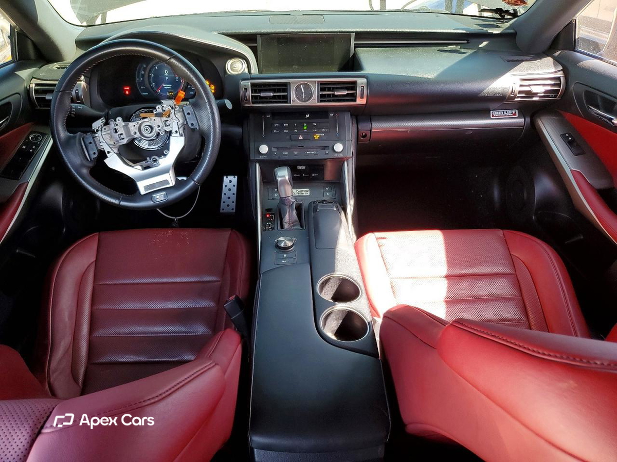Lexus IS 2015
