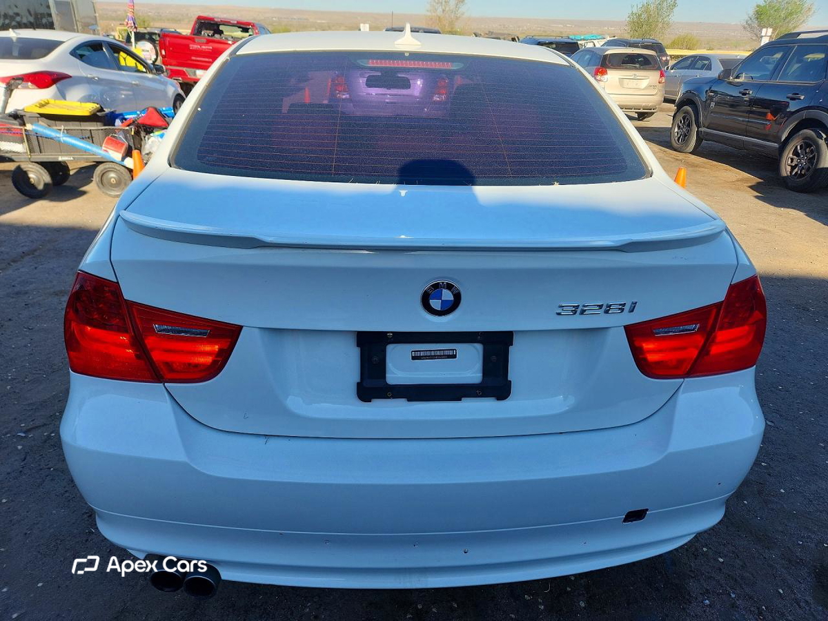 BMW Series 3 2011
