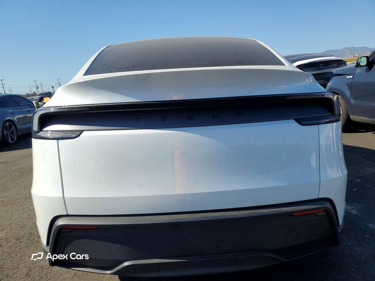 Tesla Model Y 2026