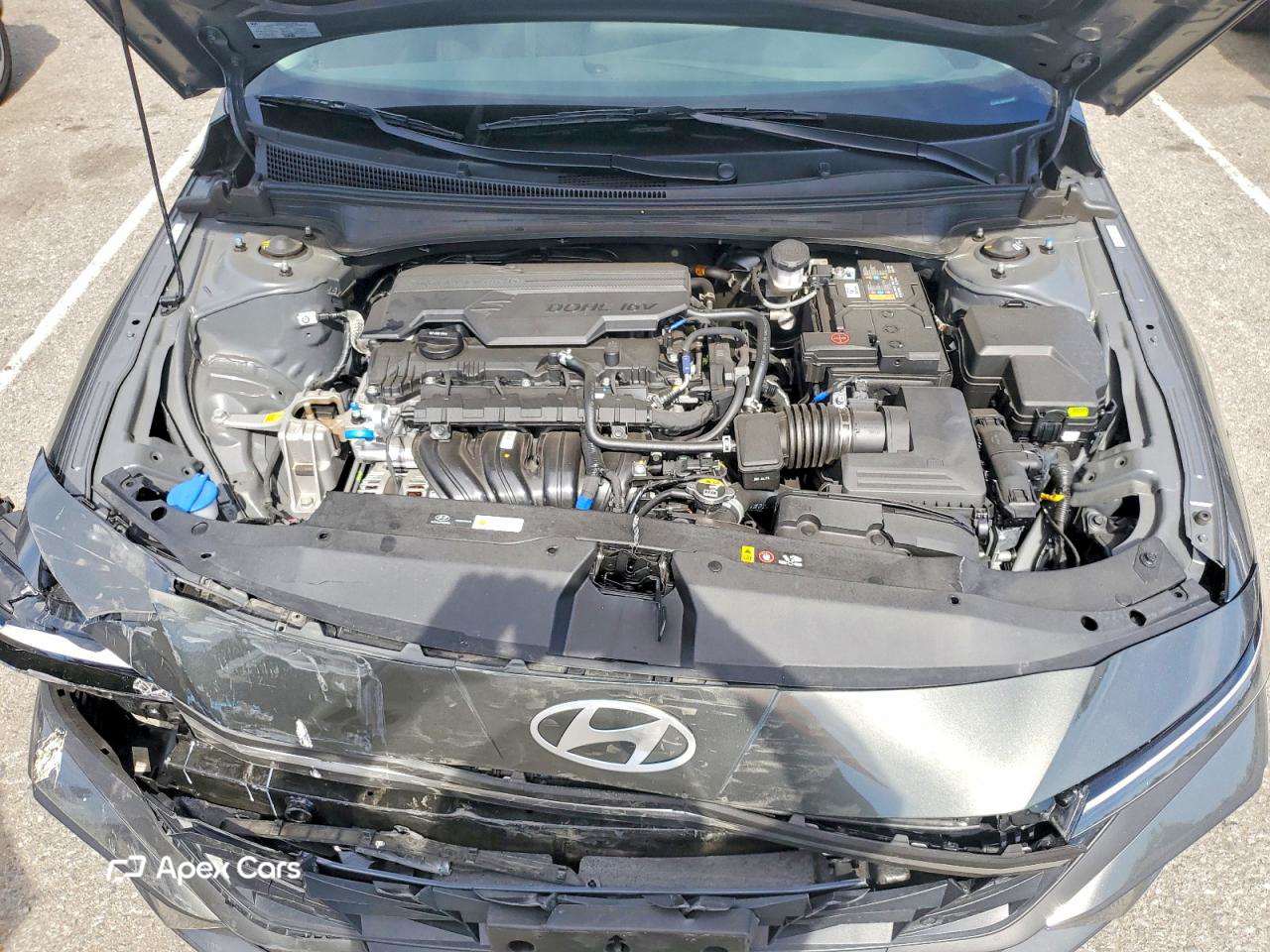Hyundai Elantra 2025