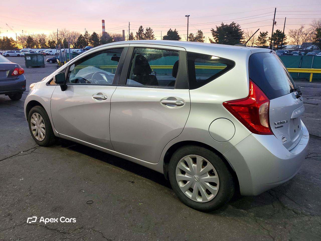 Nissan Versa 2016