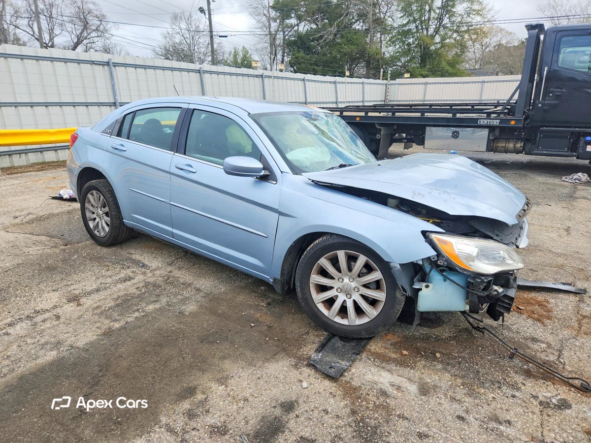 Chrysler 200 2013