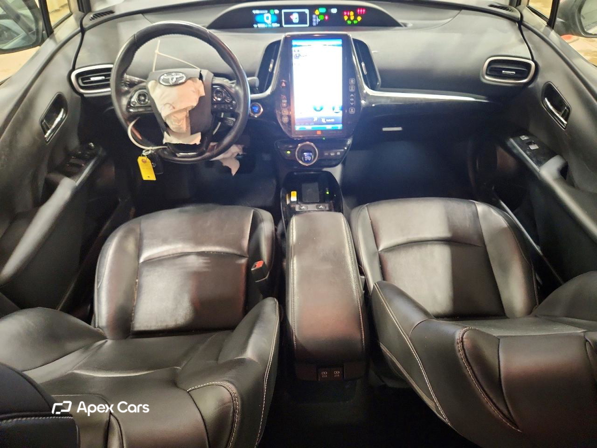 Toyota Prius 2021