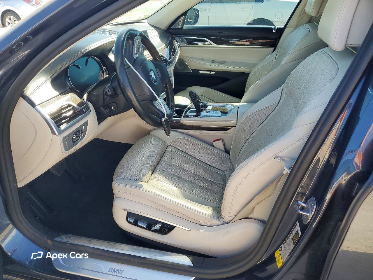 BMW Series 7 2016
