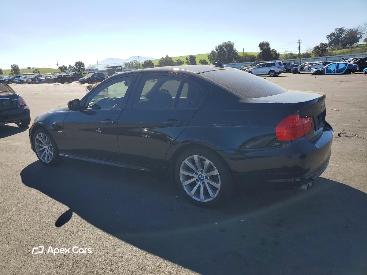 BMW Series 3 2011