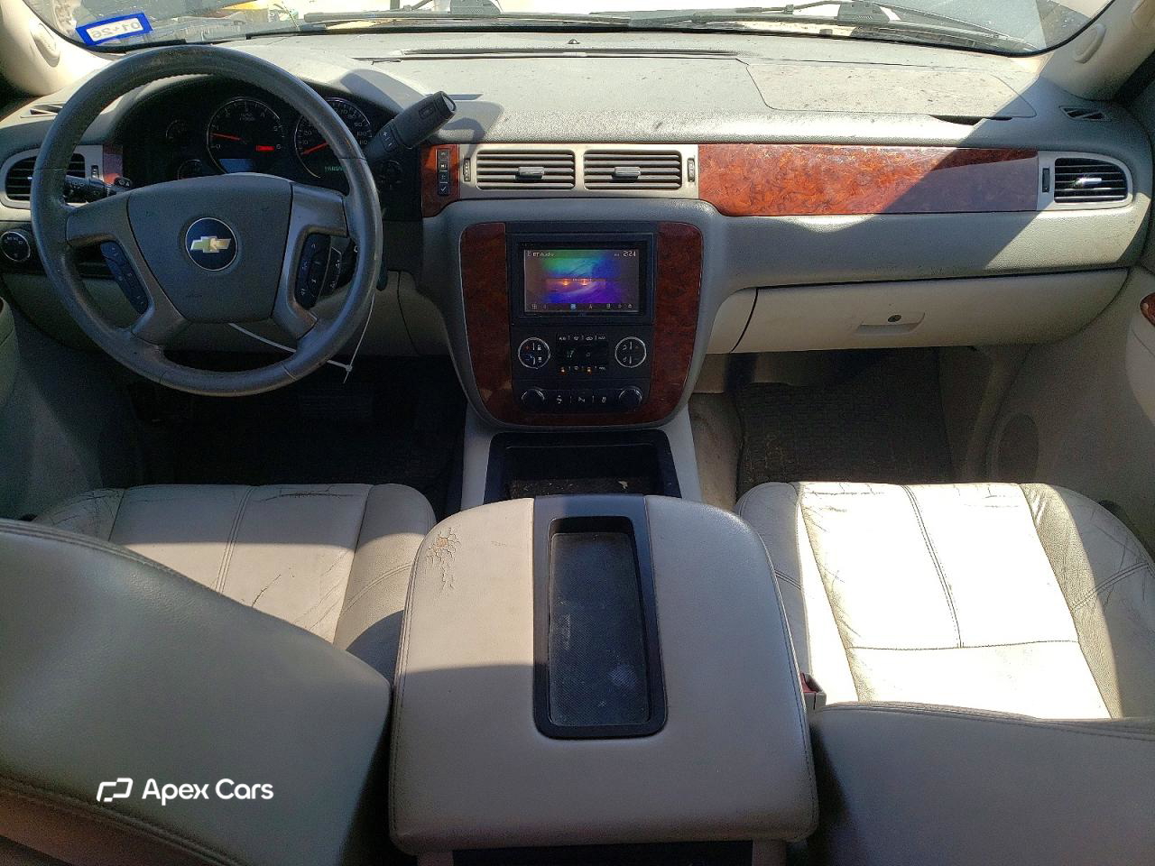 Chevrolet Suburban 2012