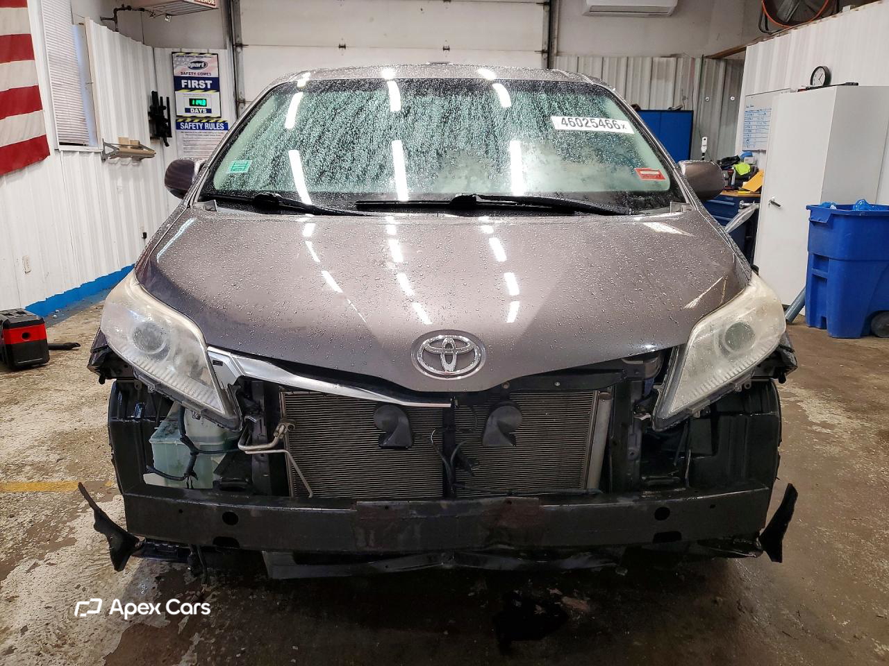 Toyota Sienna 2012