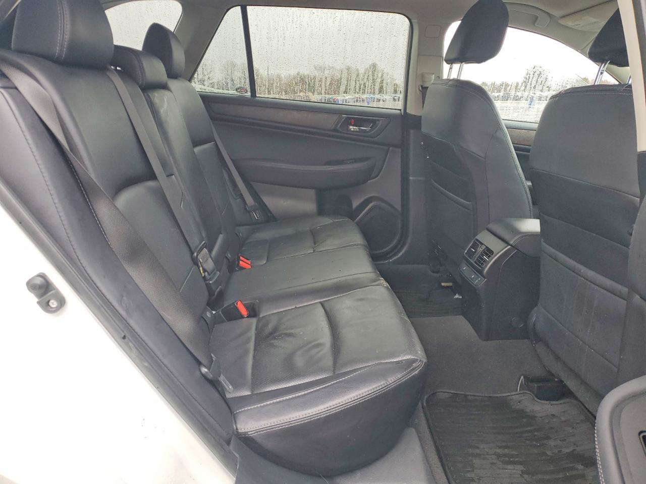 Subaru Outback 2017