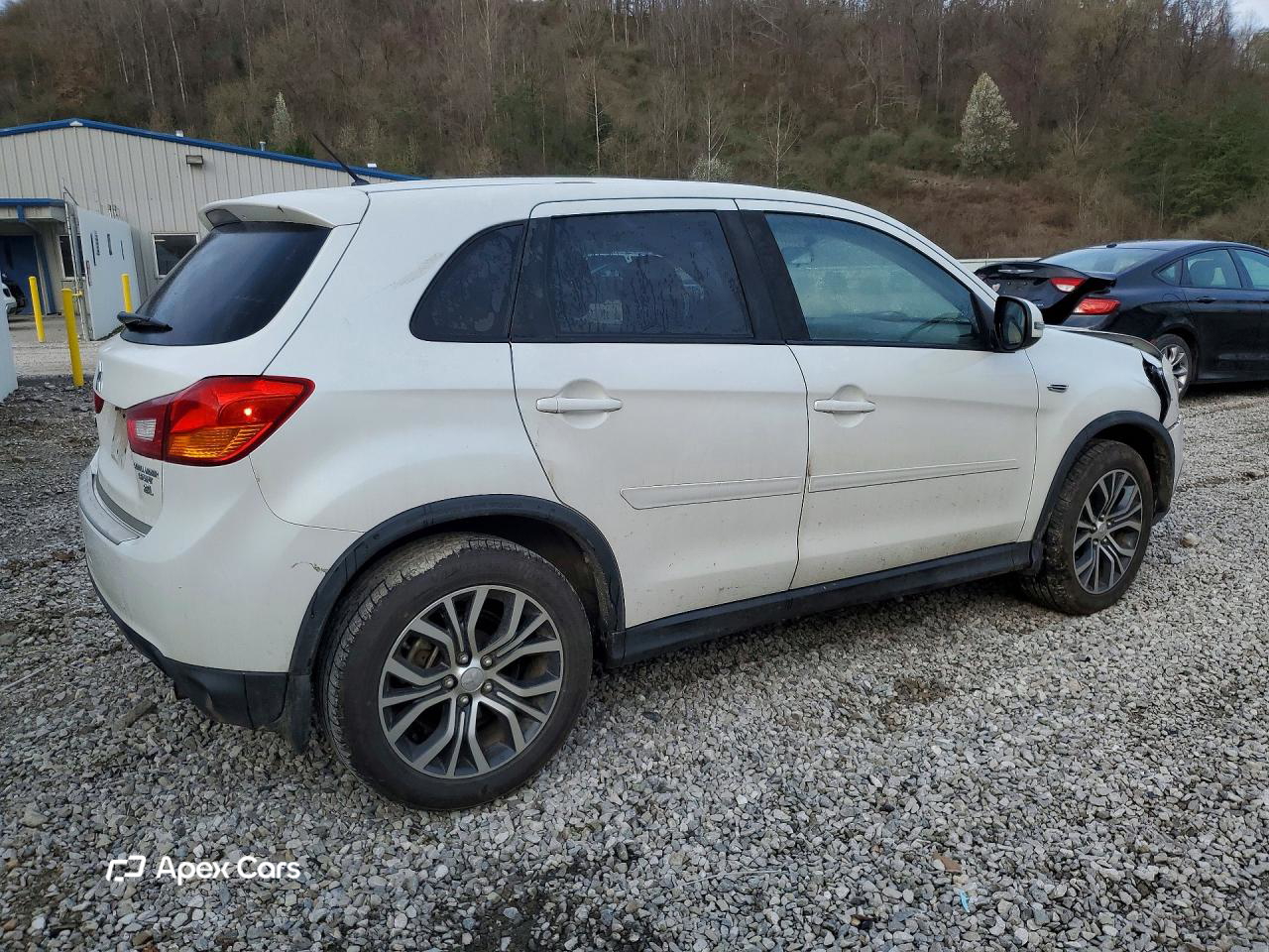 Mitsubishi Outlander 2016