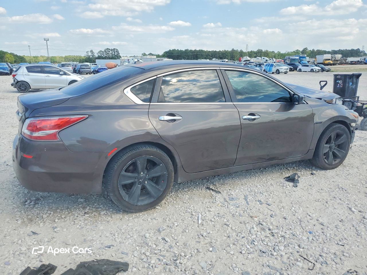 Nissan Altima 2015
