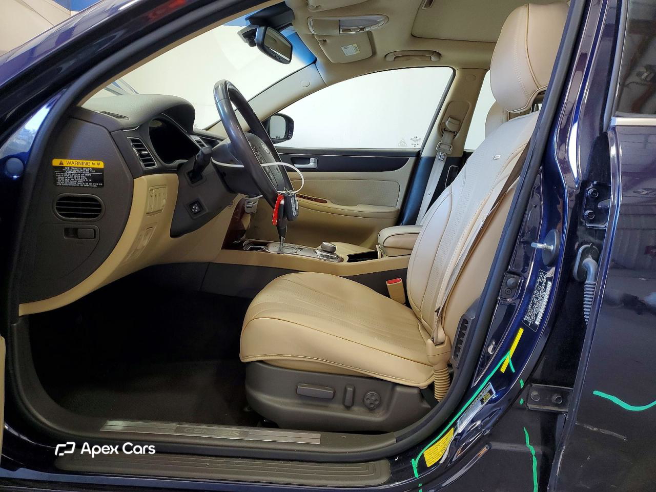 Hyundai Genesis 2012