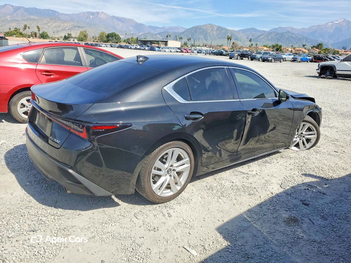 Lexus IS 2021
