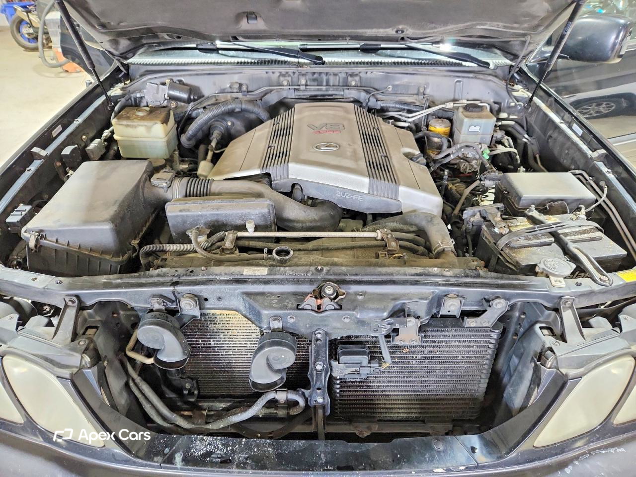 Lexus LX 2005