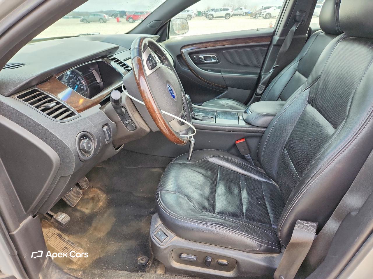 Ford Taurus 2015