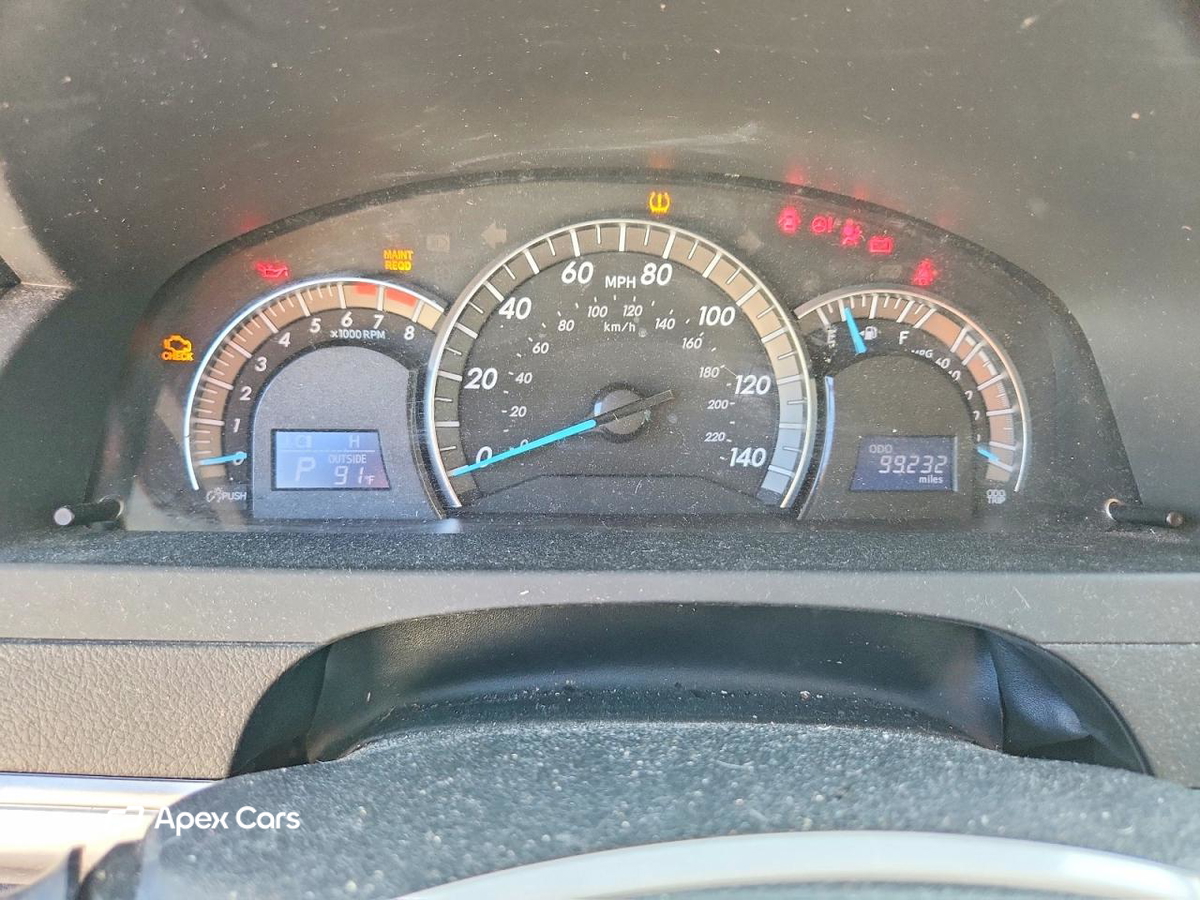 Toyota Camry 2012
