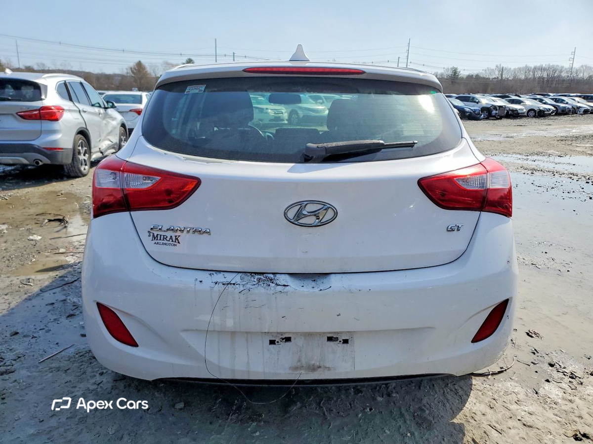 Hyundai Elantra 2013