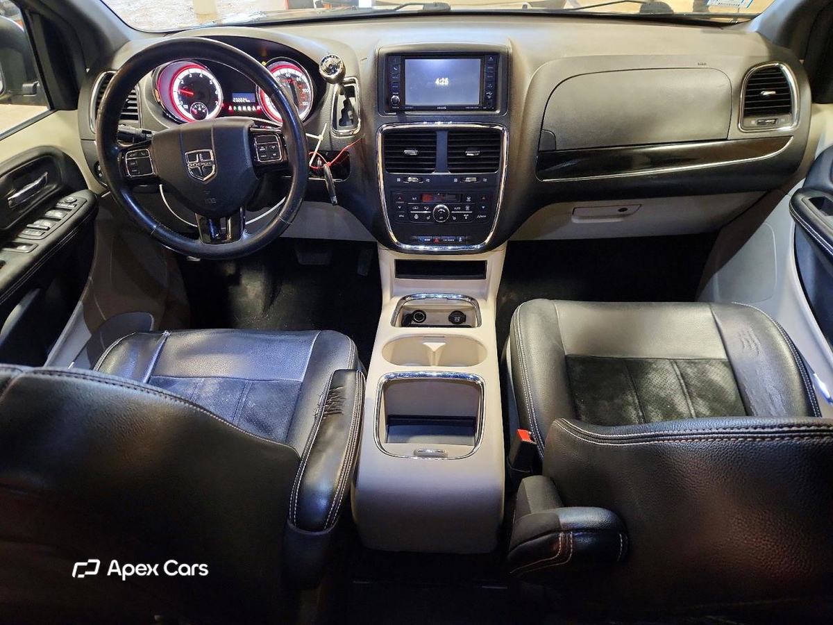 Dodge Caravan 2016