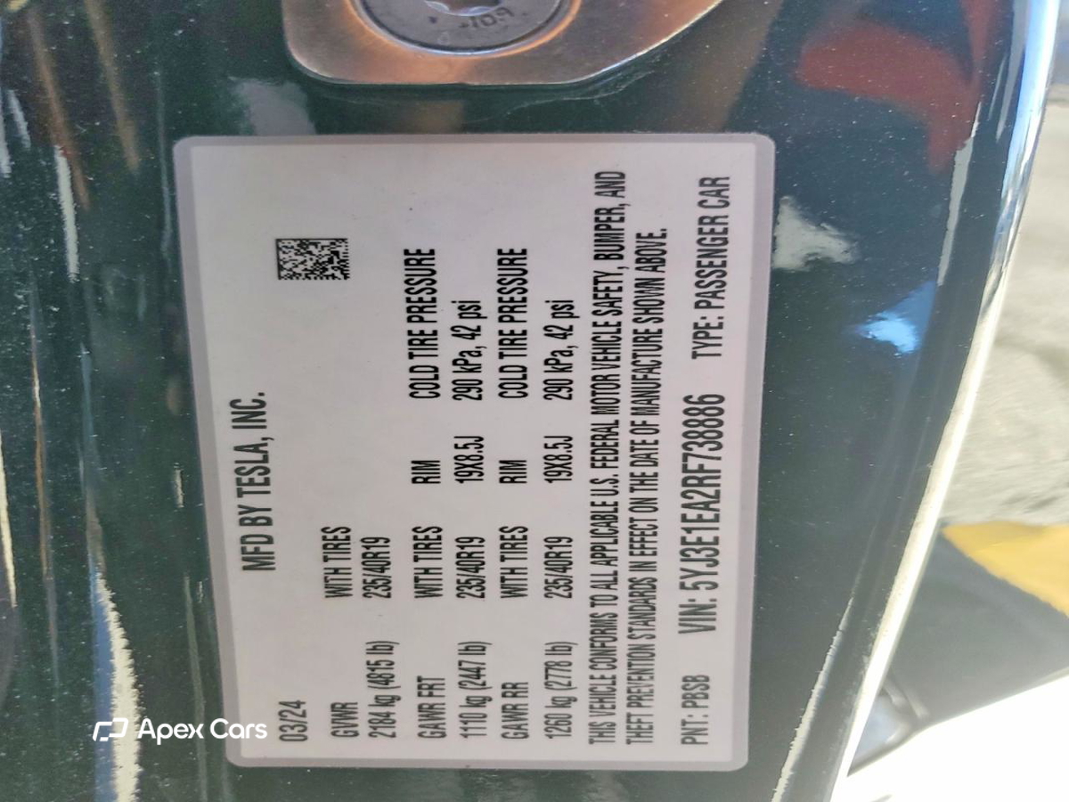 Tesla Model 3 2024