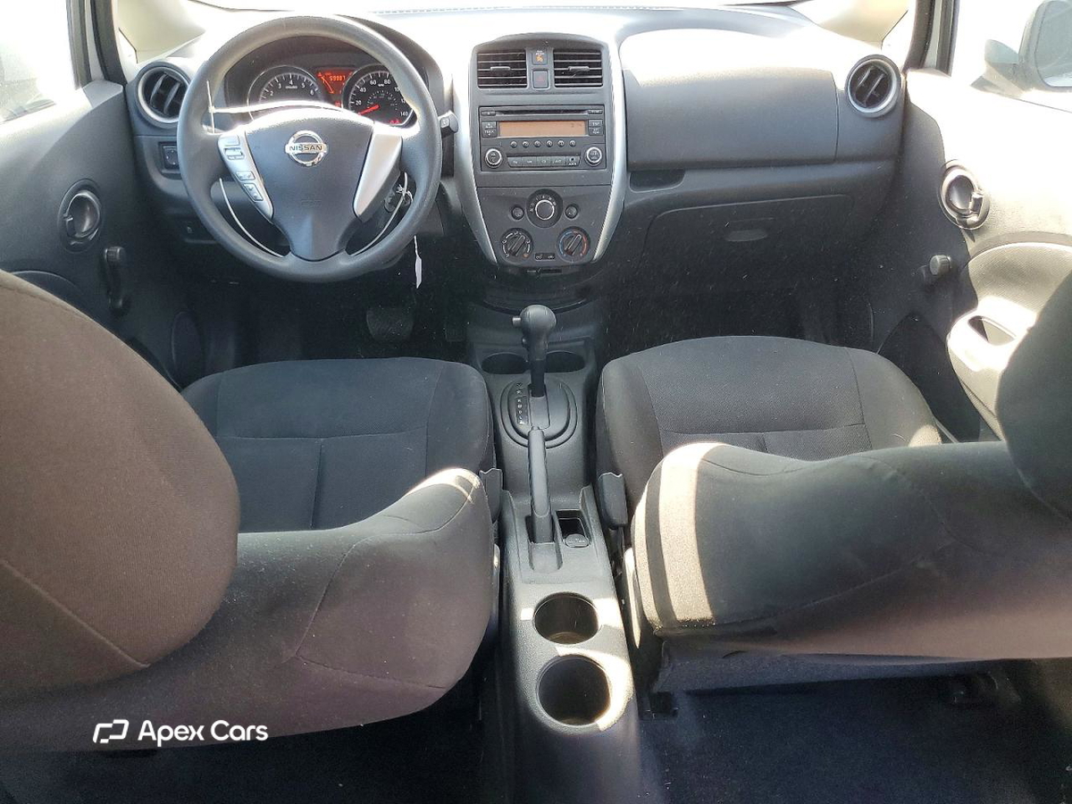 Nissan Versa 2015