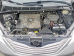 Toyota Sienna 2016
