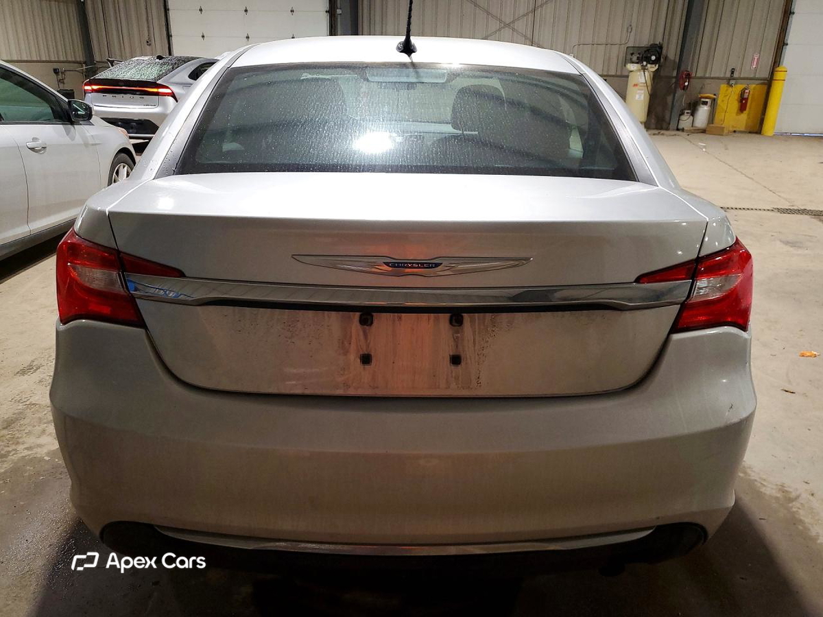 Chrysler 200 2011