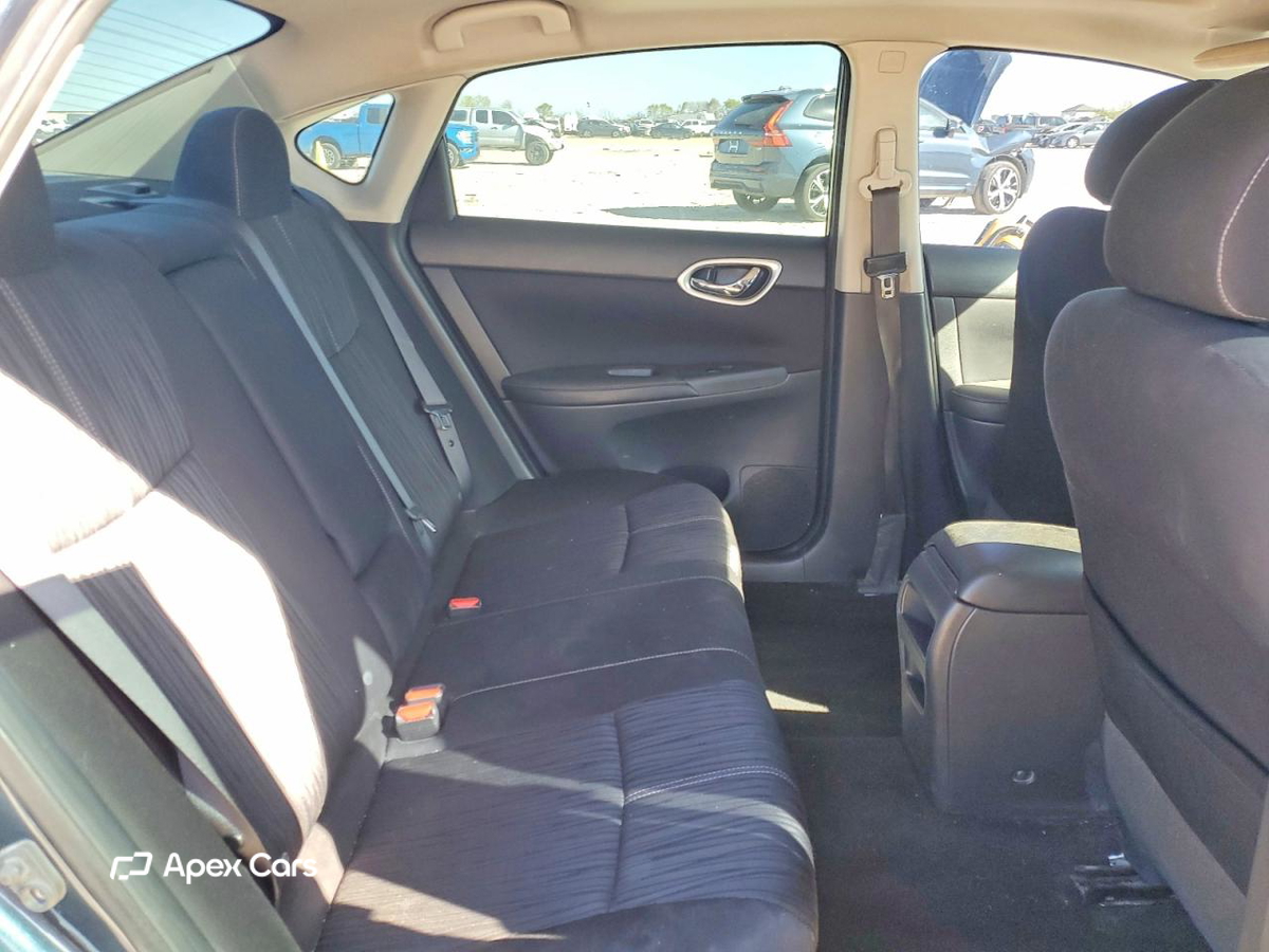 Nissan Sentra 2016