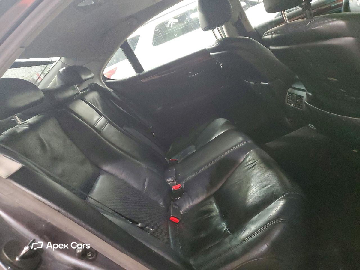 Lexus LS 2012