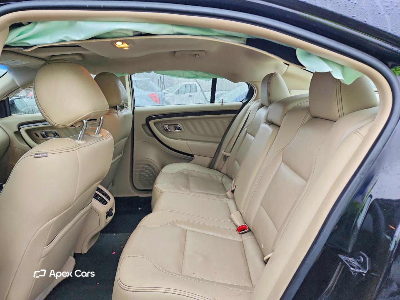 Ford Taurus 2017