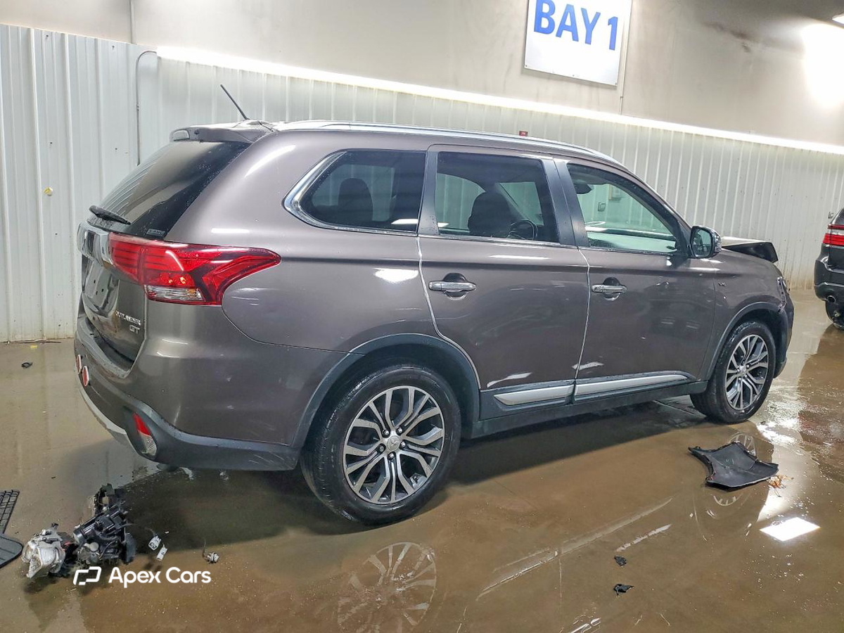 Mitsubishi Outlander 2016
